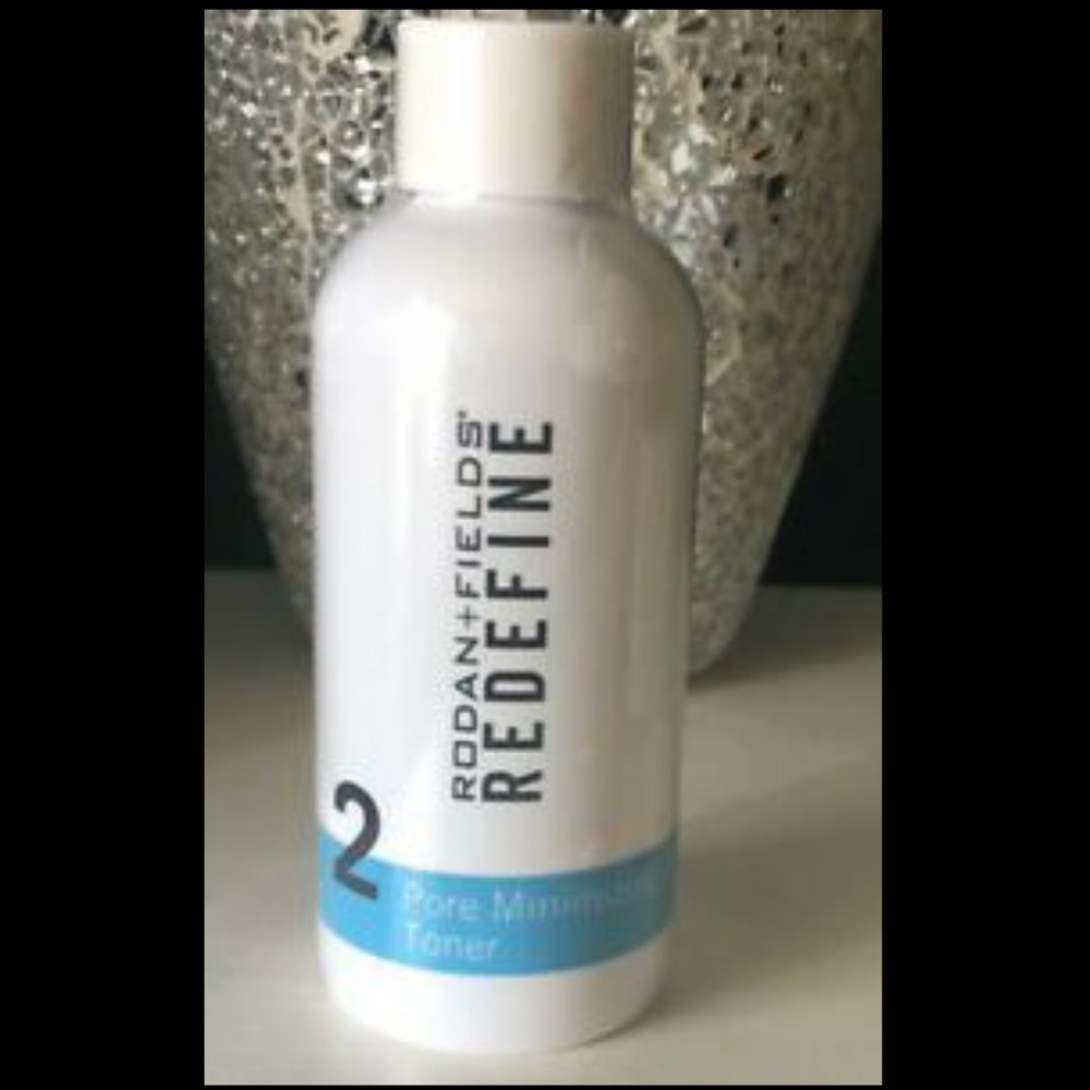 💙Rodan+Fields Redefine Pore Minimizer Toner